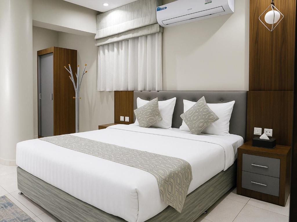 Al Alalamein Suites