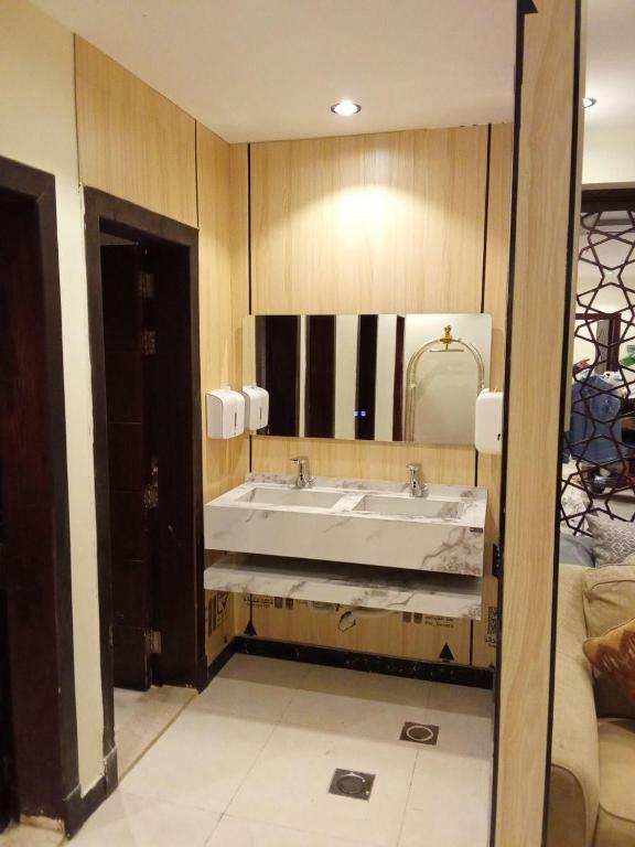 Address for Serviced Apartments